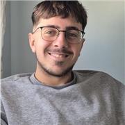 Estudiante en 4o curso de Lengua Española y Literatura. Me gusta dar clase y explicar adaptándome a cada alumno o alumna.